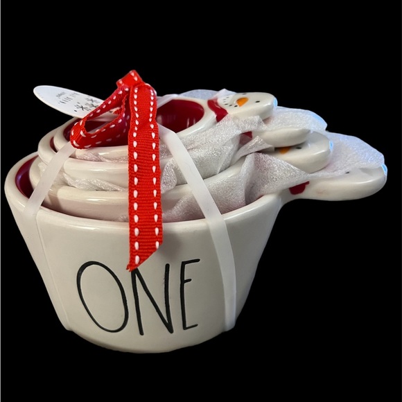 Rae Dunn NWT Snowman measuring cups - Picture 2 of 4